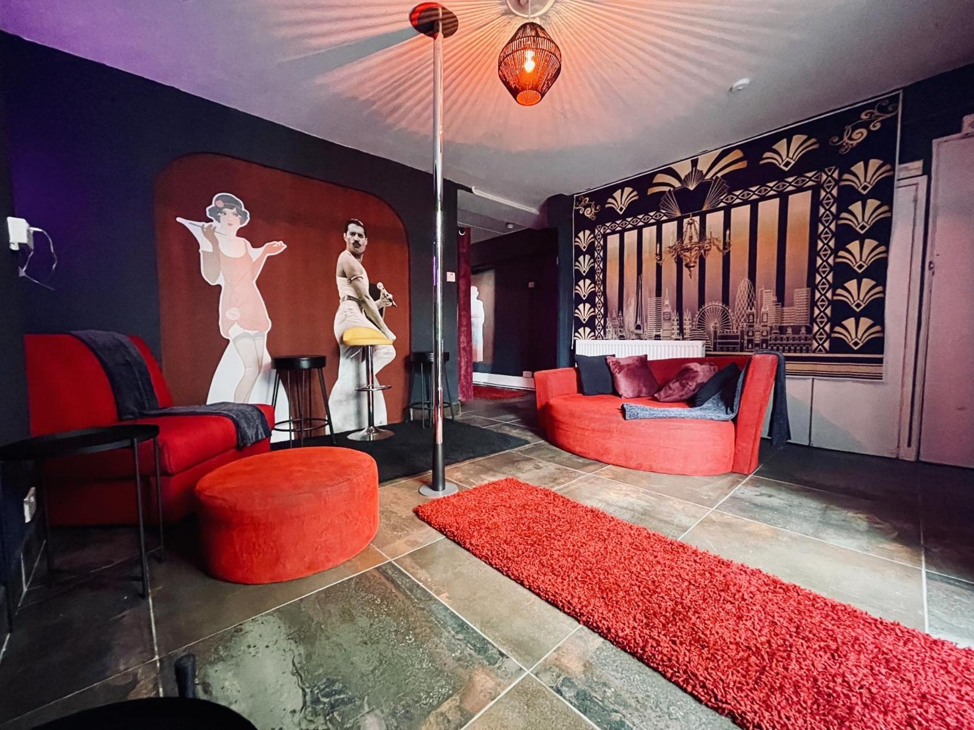 Seafront Party Houses For Hens, Stags & Groups Brighton Room photo